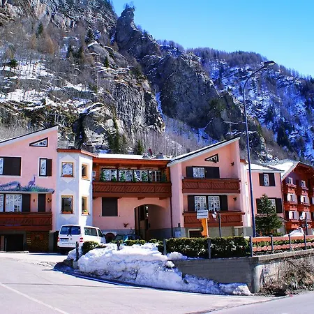 Alps Oriental Wellness Hotel 3*