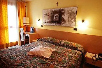 호텔 Alps Oriental Wellness 3*